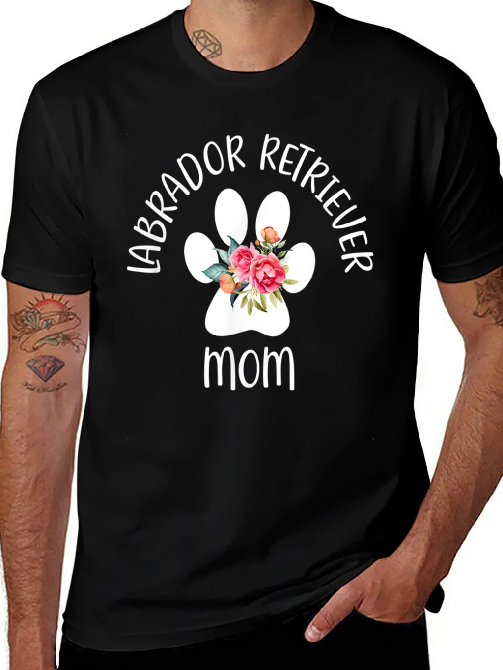 Labrador Retriever Mom T-Shirt product image 1